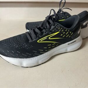 Men’s Brooks Glycerin 20 shoes size 7.5